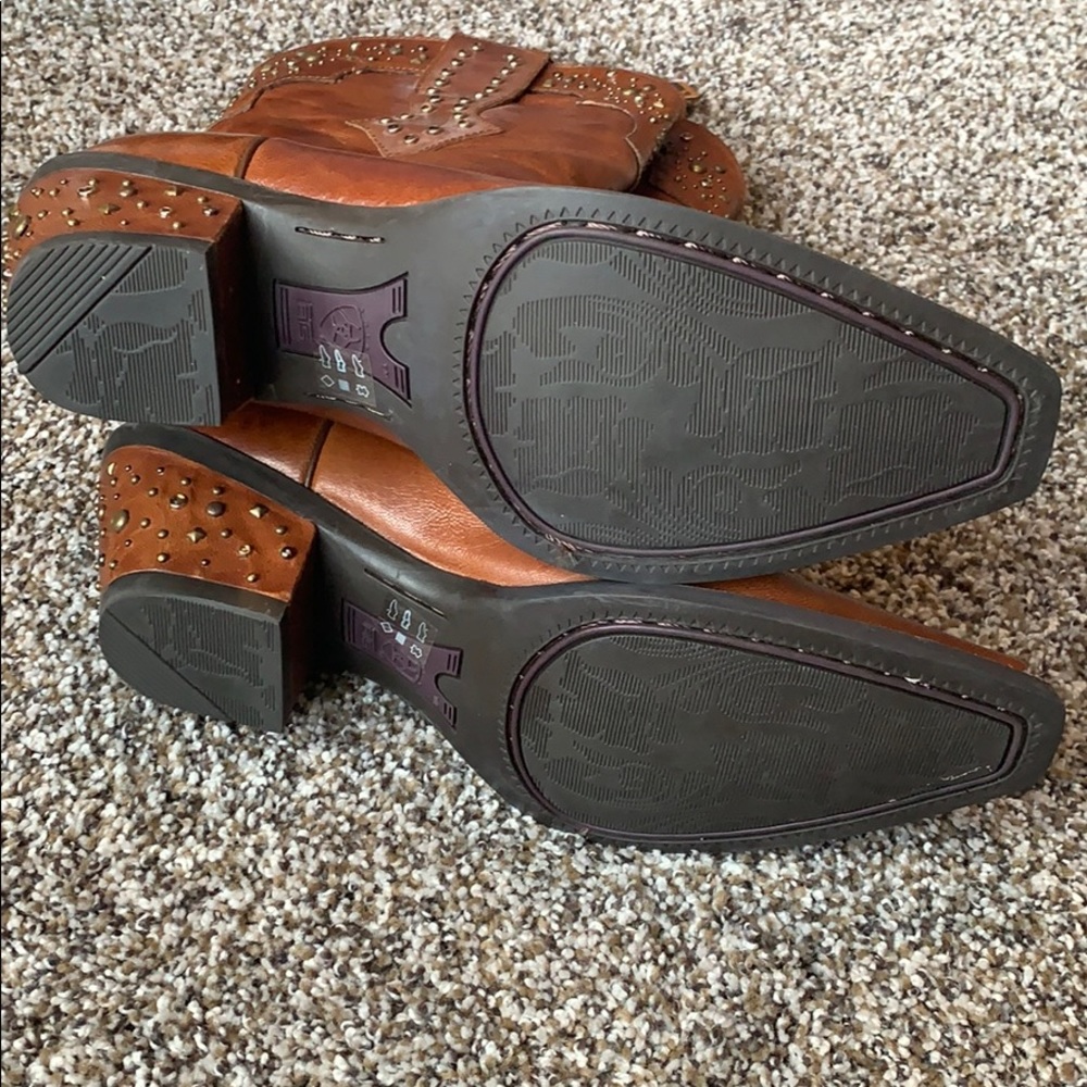 Ariat Brown Studded Leather Western Heeled Boots - Picture 4 of 4